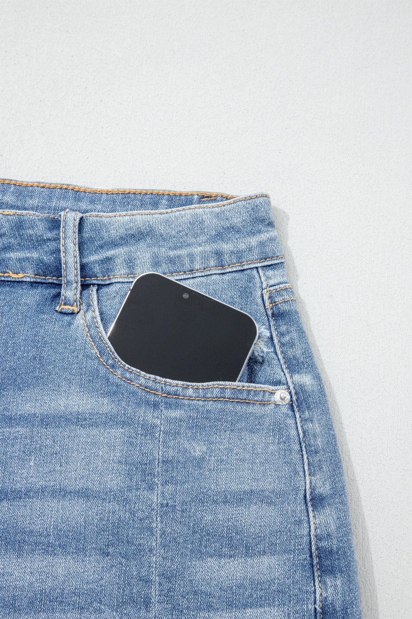 Beau Blue Acid Wash Raw Hem Denim Shorts - Raelynns&Co