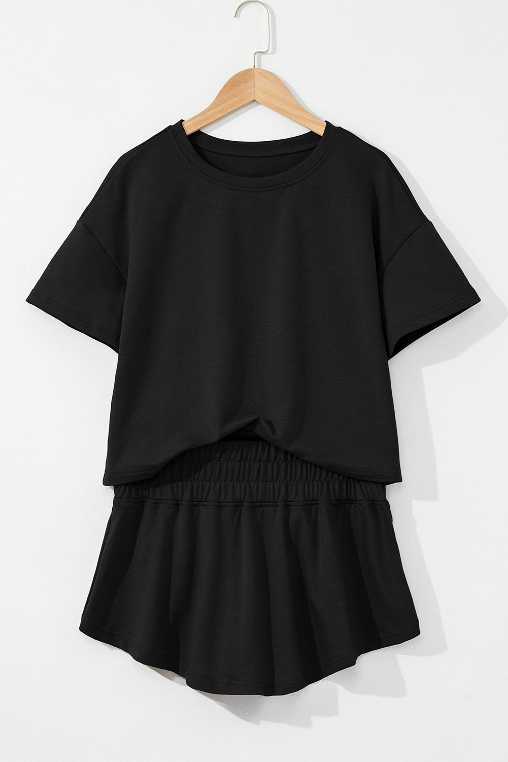 Black 2pcs Cropped Tee and Ruffle High Waist Skort Set - Raelynns&Co