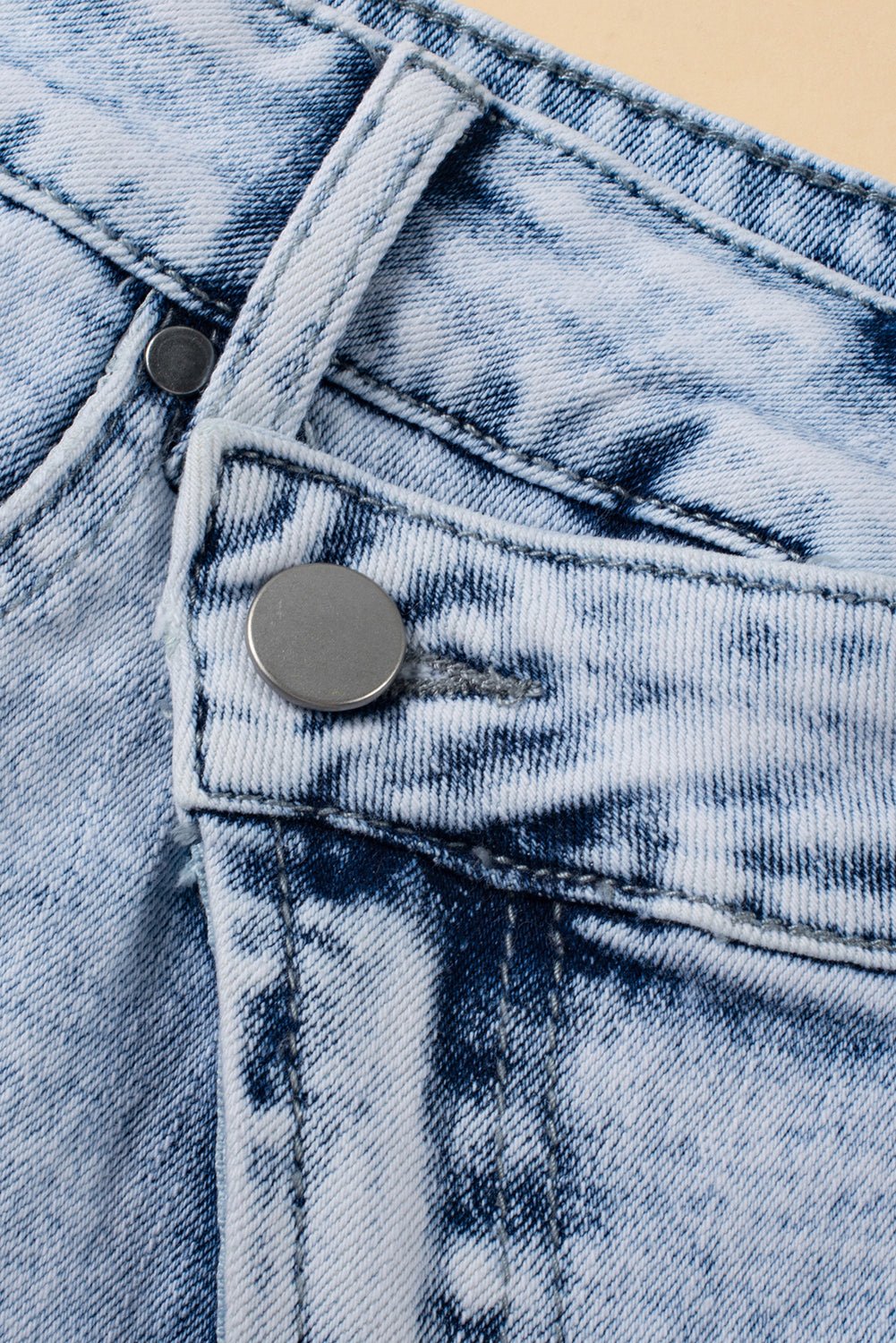 Light Blue Acid Wash Crossed Raw Edge Denim Shorts - Raelynns&Co