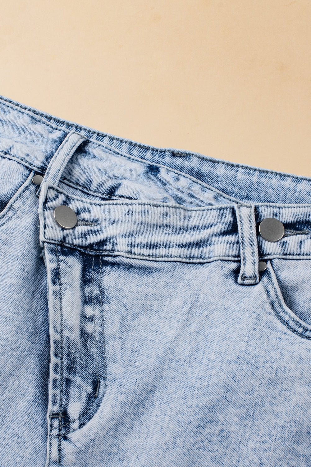 Light Blue Acid Wash Crossed Raw Edge Denim Shorts - Raelynns&Co
