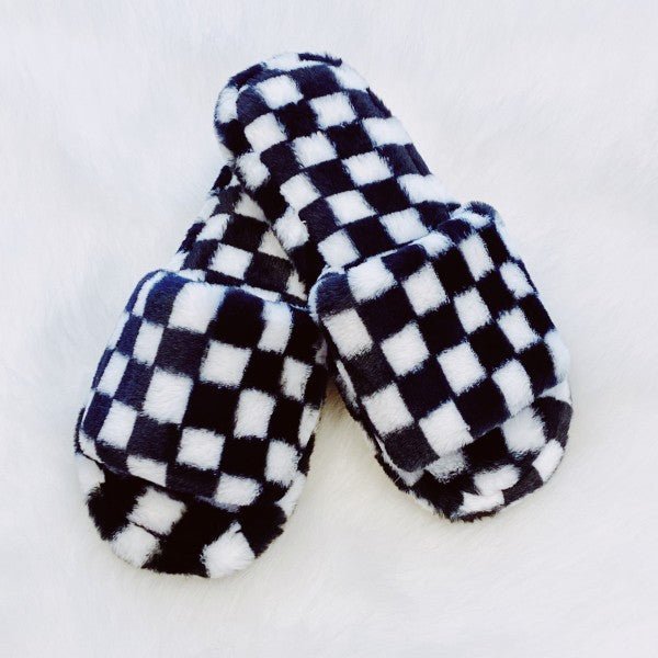 Luxe Lounge Checker Cozy Slippers - RaeLynns Boutique