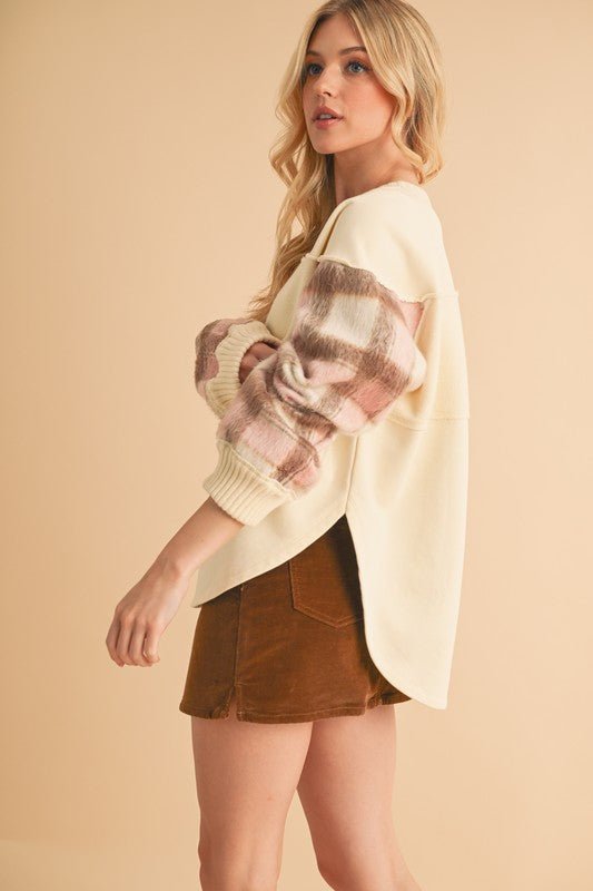 Malva Plaid Pullover Sweater - RaeLynns Boutique