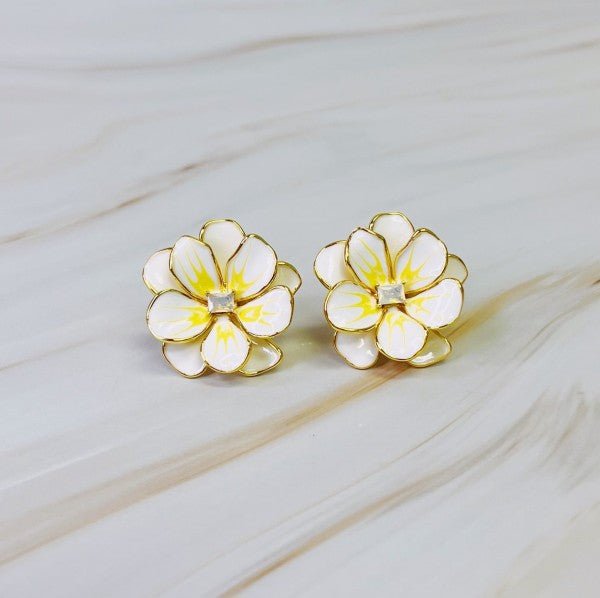 Scarlett Art Of Flower Earrings - RaeLynns Boutique