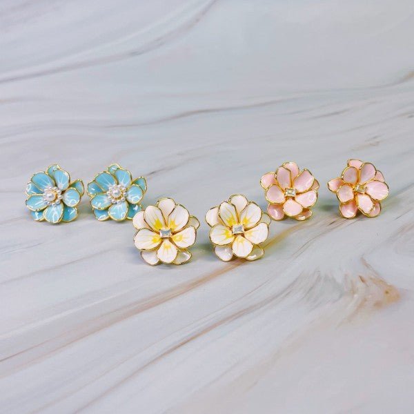 Scarlett Art Of Flower Earrings - RaeLynns Boutique
