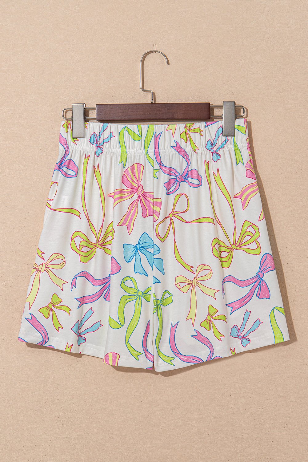 White Cheerful Bow Print Elastic Pull On Casual Shorts - Raelynns&Co