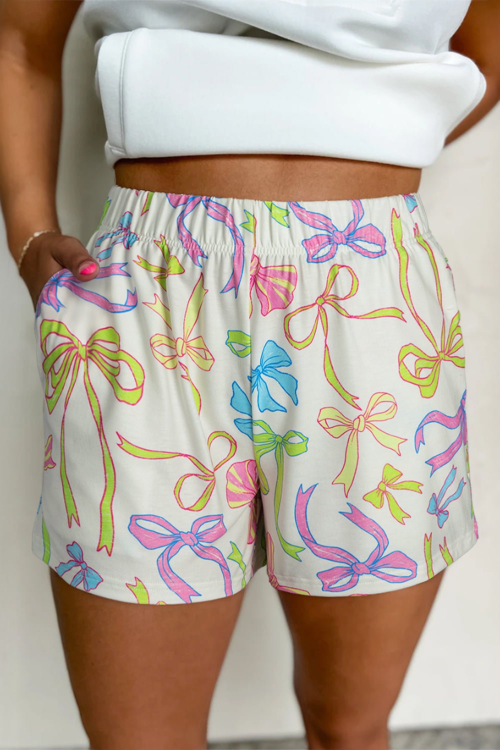White Cheerful Bow Print Elastic Pull On Casual Shorts - Raelynns&Co